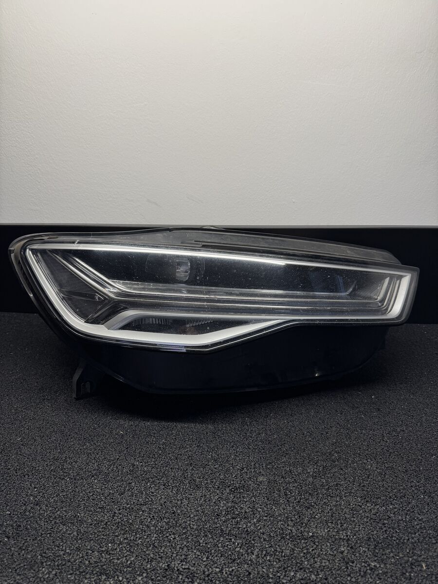 Audi A6 C7 LED fényszóró - javítás előtt